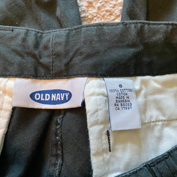 Old Navy Black Capris - Picture 6 of 7